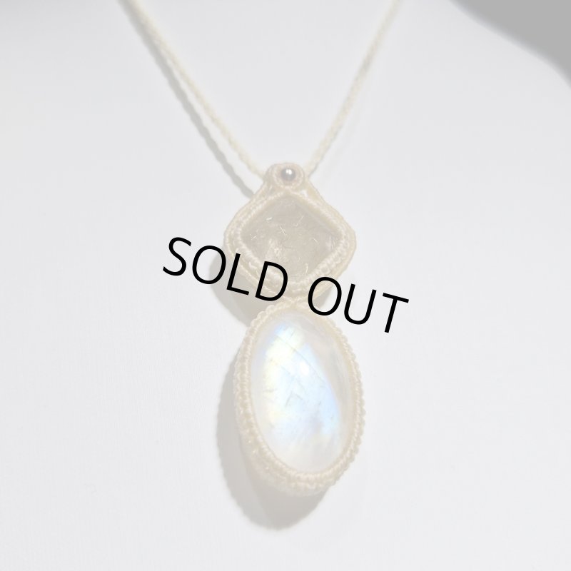 画像3: ☆05/08UP☆ロイヤルムーンストーン×ゴールドルチルクォーツ：素敵な組み合わせ：最高品質のムーンストーン：光響（こうきょう） (3)