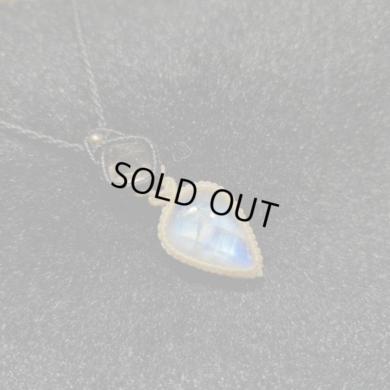 画像7: ☆05/08UP☆ロイヤルムーンストーン×ゴールドルチルクォーツ：素敵な組み合わせ：最高品質のムーンストーン：月陽の調律（つきひのちょうりつ） (7)