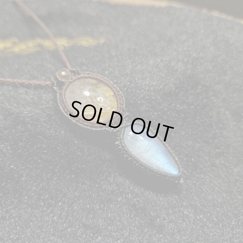 画像7: ☆05/08UP☆ロイヤルムーンストーン×ゴールドルチルクォーツ：素敵な組み合わせ：最高品質のムーンストーン：天界のしずく (7)