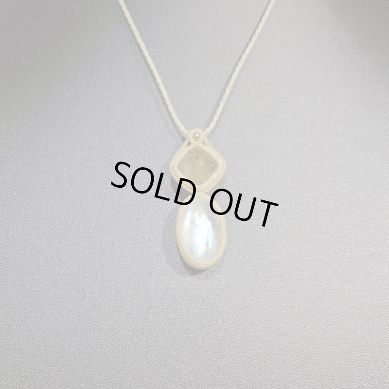 画像5: ☆05/08UP☆ロイヤルムーンストーン×ゴールドルチルクォーツ：素敵な組み合わせ：最高品質のムーンストーン：光響（こうきょう） (5)