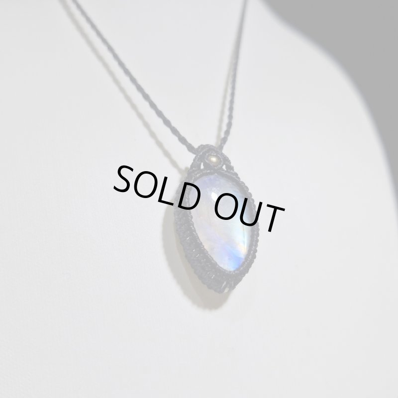 画像3: ☆05/09UP☆月の波動：2025年5月新作：ロイヤルレインボームーンストーン：月の暦シリーズ：月のかけらムーンストーン：ユニゾン・オブ・ライツ（Unison of Lights） (3)