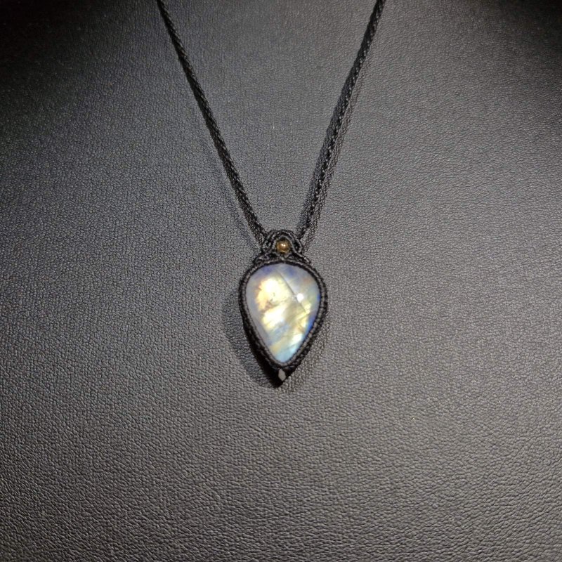 画像5: ☆05/09UP☆月の波動：2025年5月新作：ロイヤルレインボームーンストーン：月の暦シリーズ：月のかけらムーンストーン：日輪月影（にちりんげつえい） (5)