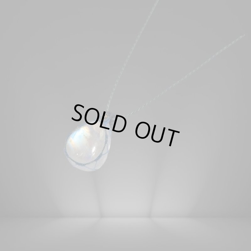 画像5: ☆07/09UP☆月の波動：先生作品：マイ黒マクラメ：ロイヤルレインボームーンストーン：月の暦シリーズ：月のかけらムーンストーン：ルナセレナーデ (5)