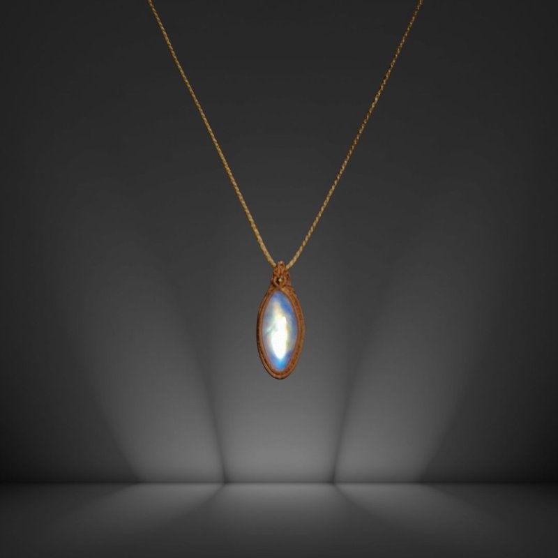 画像2: ☆07/09UP☆【ハイクオリティ】月の波動：先生作品：マイ黒マクラメ：ロイヤルレインボームーンストーン：月の暦シリーズ：月のかけらムーンストーン：   セレスティアリズム (2)