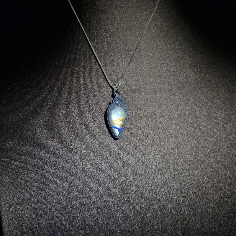 画像5: ☆07/09UP☆月の波動：先生作品：マイ黒マクラメ：ロイヤルレインボームーンストーン：月の暦シリーズ：月のかけらムーンストーン： 宇宙雫（うちゅうしずく） (5)