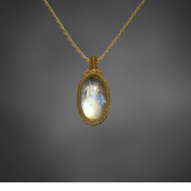 画像4: ☆09/06UP☆月の波動：スタンダードモデル：ロイヤルレインボームーンストーン：月の暦シリーズ：月のかけらムーンストーン： 「蒼き月影」 (4)