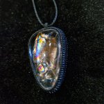 画像2: ☆09/06UP☆ブラジル産レインボークォーツインクォーツ！虹のお花咲く最高級水晶:巨大：月影 (2)