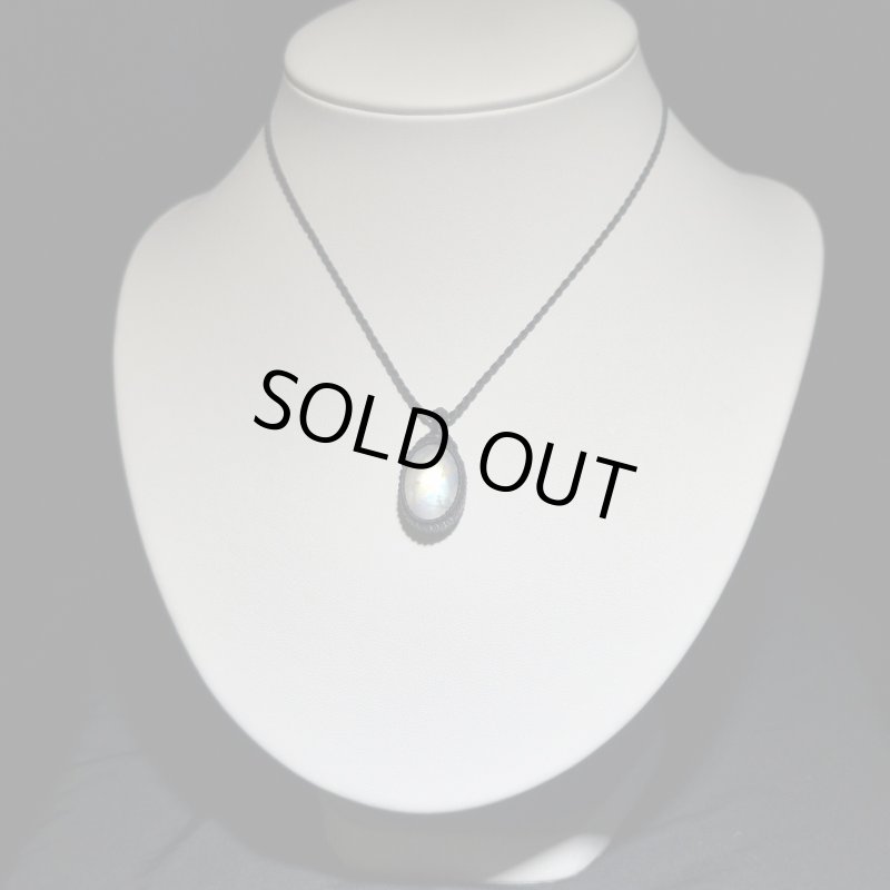 画像2: ☆09/06UP☆月の波動：スタンダードモデル：ロイヤルレインボームーンストーン：月の暦シリーズ：月のかけらムーンストーン： 「ミッドナイトグロウ」 (2)