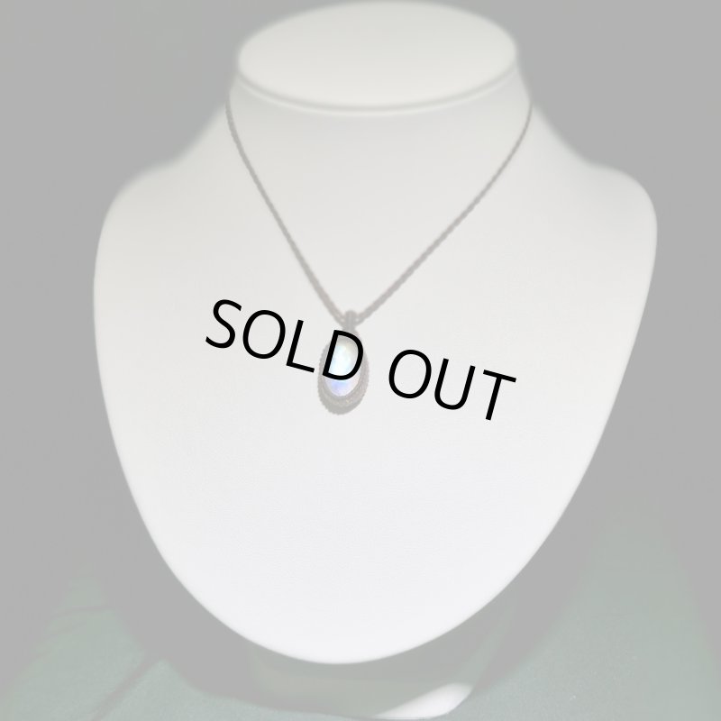 画像2: ☆09/06UP☆月の波動：スタンダードモデル：ロイヤルレインボームーンストーン：月の暦シリーズ：月のかけらムーンストーン： 「夜空の囁き」 (2)