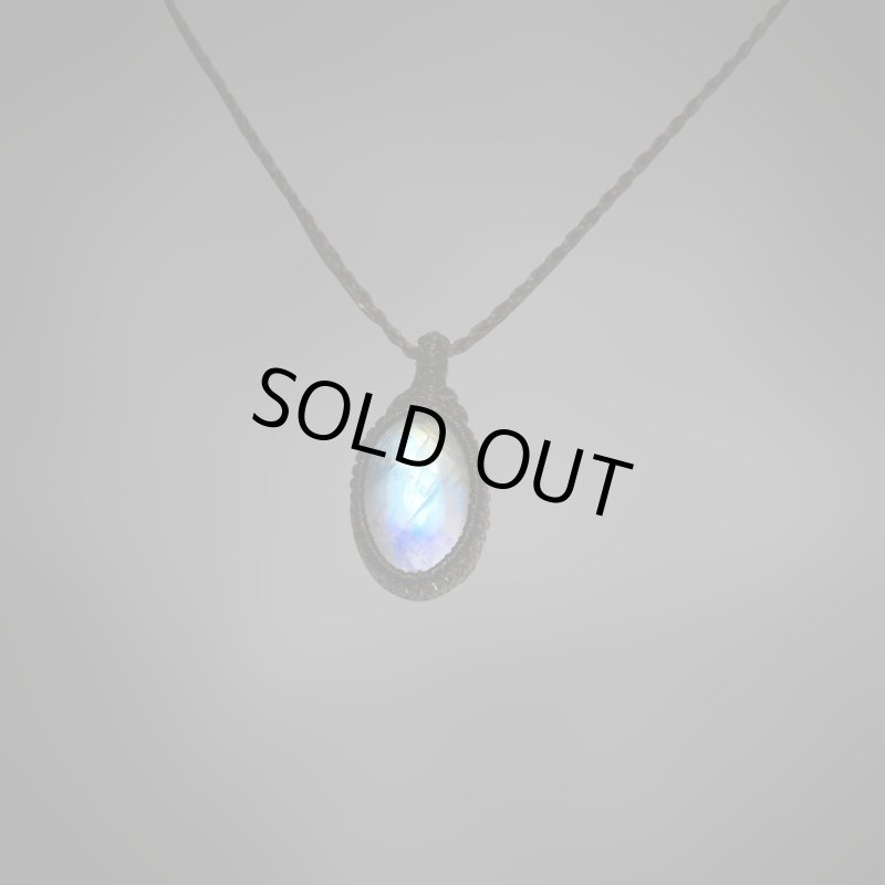 画像3: ☆09/06UP☆月の波動：スタンダードモデル：ロイヤルレインボームーンストーン：月の暦シリーズ：月のかけらムーンストーン： 「夜空の囁き」 (3)