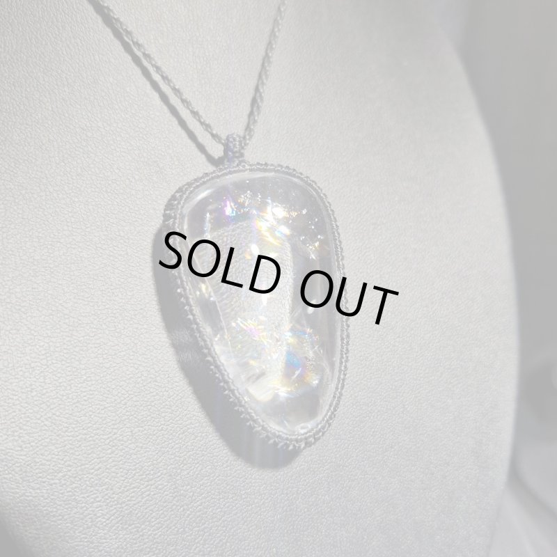 画像5: ☆09/06UP☆ブラジル産レインボークォーツインクォーツ！虹のお花咲く最高級水晶:巨大：月影 (5)