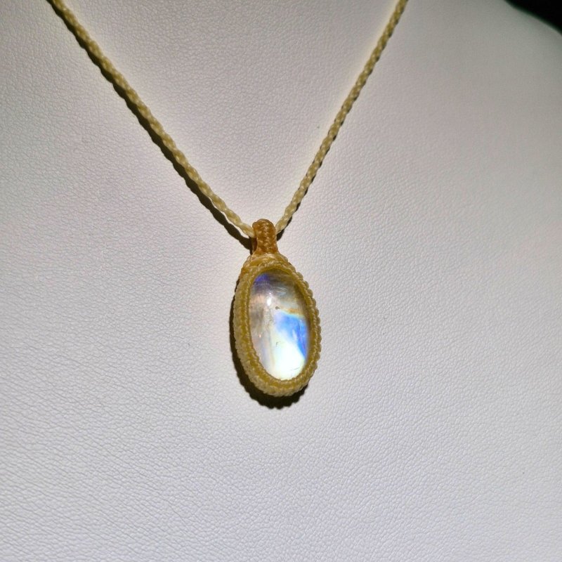 画像3: ☆09/06UP☆月の波動：スタンダードモデル：ロイヤルレインボームーンストーン：月の暦シリーズ：月のかけらムーンストーン： 「蒼き月影」 (3)