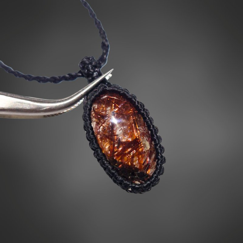 画像2: ☆09/06UP☆ブラジル産レッドルチルクォーツ！金の針金が水晶の中に：美しい赤金の結晶：織月（おりづき） (2)