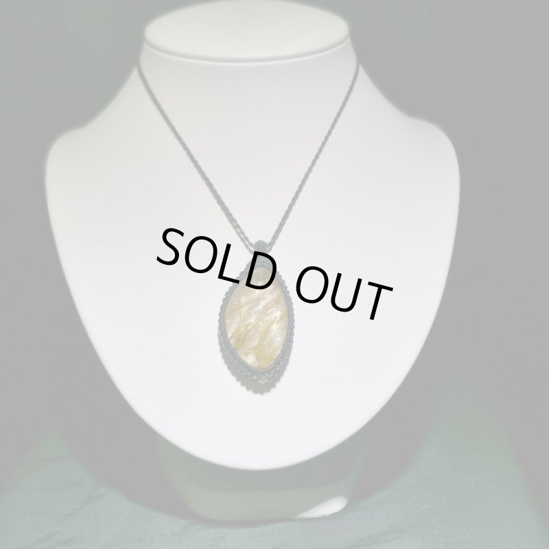 画像2: ☆09/06UP☆ブラジル産ゴールドルチルクォーツ！金の針金が水晶の中に：美しい金の結晶：風音 (2)