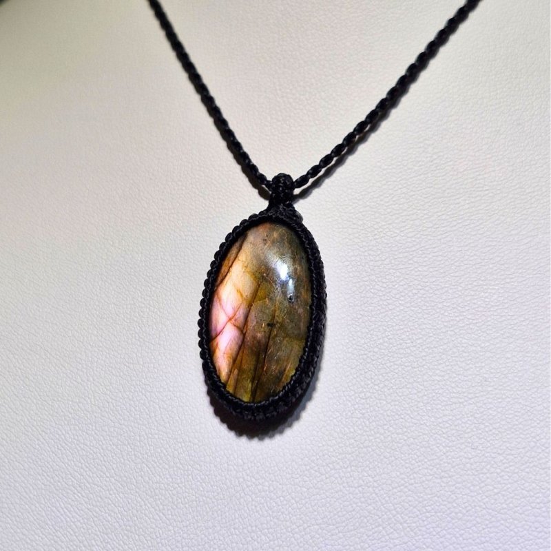 画像4: ☆10/03UP☆ピンク！！！！レインボー＆ディープブルーラブラドライトシリーズ：美しい古代の記憶の残るAAAハイクオリティ天然ラブラドライト： Temple of Stars（星々の神殿） (4)