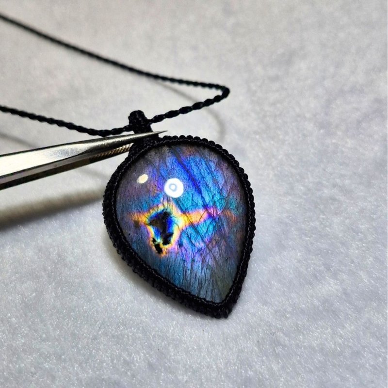 画像3: ☆10/03UP☆ナチュラルカラフル！レインボー＆ディープブルーラブラドライトシリーズ：美しい古代の記憶の残るAAAハイクオリティ天然ラブラドライト： Celestial Pulse（天界の鼓動） (3)