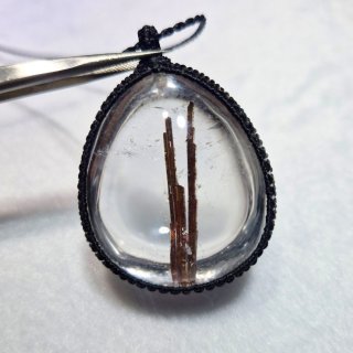 水晶(レインボー,ガーデン,クォーツイン,ルチル,プラチナ) - 月のかけら