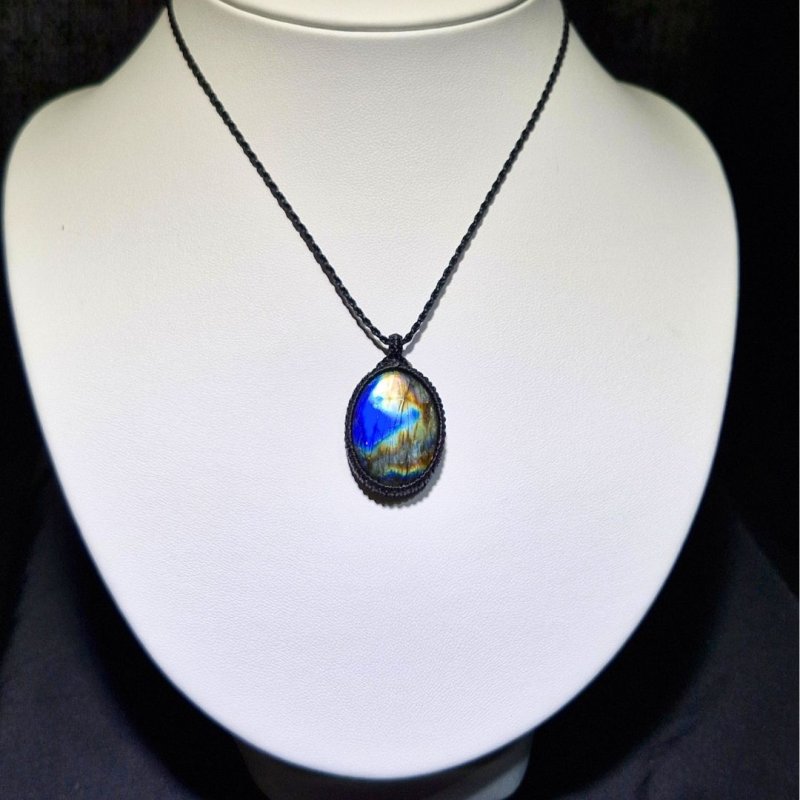 画像2: ☆10/03UP☆ナチュラルカラフル！レインボー＆ディープブルーラブラドライトシリーズ：美しい古代の記憶の残るAAAハイクオリティ天然ラブラドライト： Moon Vessel（月の器 (2)