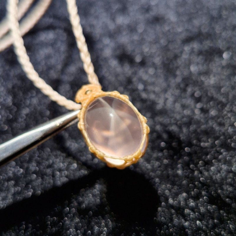 画像4: ☆10/04UP☆：15ctUP 　小サイズ　スターローズクォーツ：日本再研磨：最高峰のスターが出る水晶：ハイクオリティ：ピンクの石： Eternal Vision（永遠のビジョン） (4)