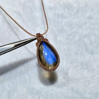 月のかけら』世界に一点物のマクラメジュエリー専門店。マクラメワーク