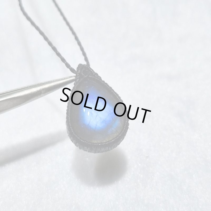 画像3: ☆11/05UP☆先生作品：ハクオリティラブラドライト：マイクロマクラメジュエリーシリーズ：満月の世界へ:神聖なる世界：月霞（つきがすみ） (3)