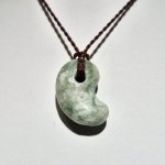 画像4: ☆11/05UP☆国石！幻の糸魚川翡翠：国内採取、国内勾玉研磨店長保証：美しい翡翠の勾玉です：今では採取困難：蒼穹ノ護（Sōkyū no Mamori (4)