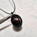 画像4: ☆11/05UP☆ブラックサンストーン：タンザニア産：ここまでギラギラ：ハイクオリティ：太陽の輝きサンストーン：Inner Bloom（心の花） (4)