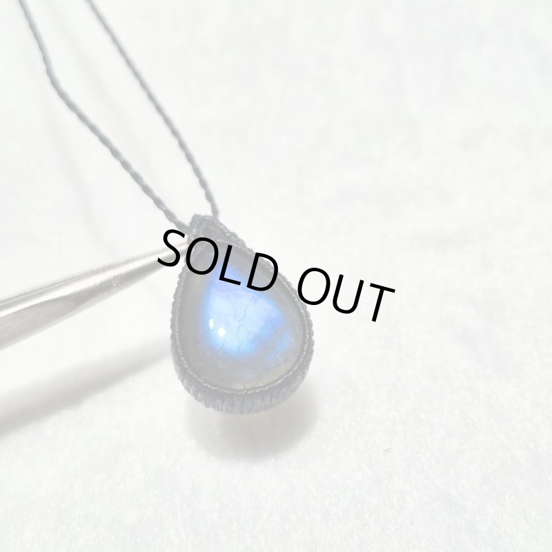 画像4: ☆11/05UP☆先生作品：ハクオリティラブラドライト：マイクロマクラメジュエリーシリーズ：満月の世界へ:神聖なる世界：月霞（つきがすみ） (4)