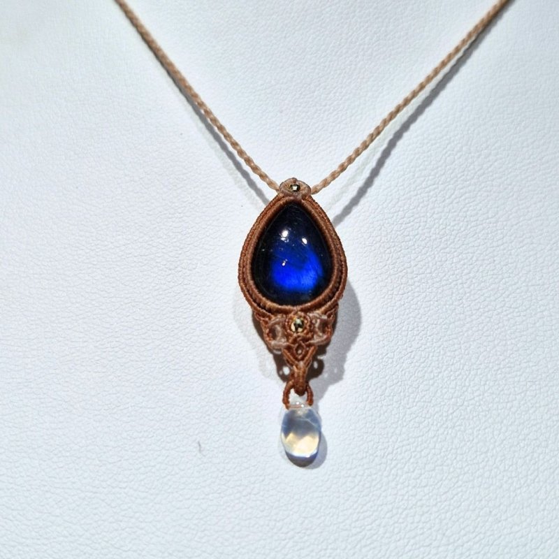 画像1: ☆11/05UP☆先生作品：ハクオリティラブラドライト：マイクロマクラメジュエリーシリーズ：満月の世界へ:神聖なる世界：月詠（つくよみ） (1)