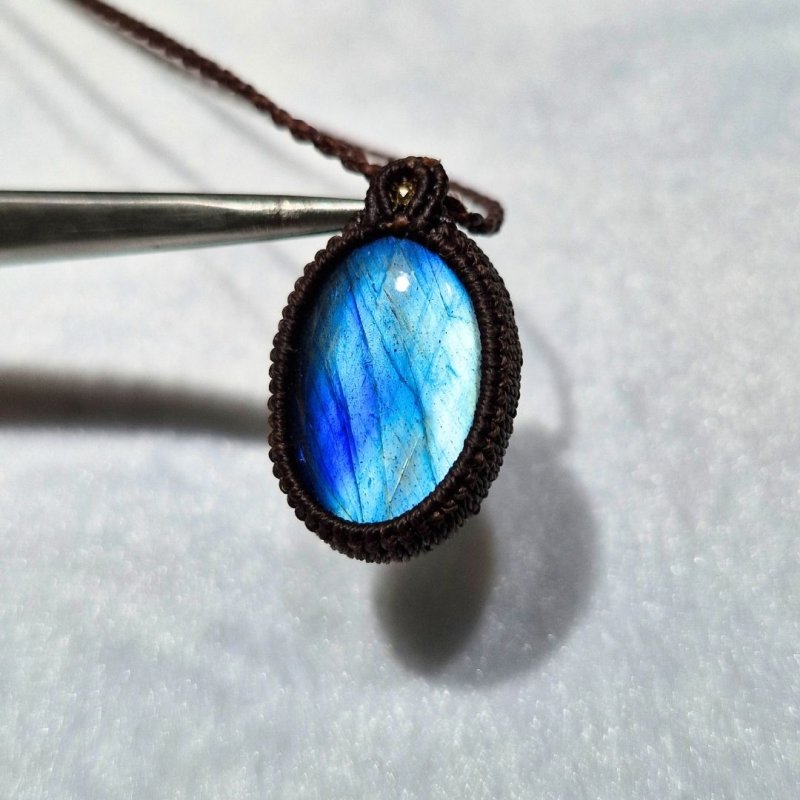 画像4: ☆11/05UP☆ナチュラルカラフル！レインボー＆ディープブルーラブラドライトシリーズ：美しい古代の記憶の残るハイクオリティ天然ラブラドライト：Ao no Mamori（蒼の護り） (4)