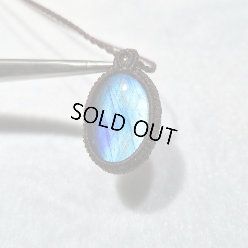 画像4: ☆11/05UP☆ナチュラルカラフル！レインボー＆ディープブルーラブラドライトシリーズ：美しい古代の記憶の残るハイクオリティ天然ラブラドライト：Ao no Mamori（蒼の護り） (4)