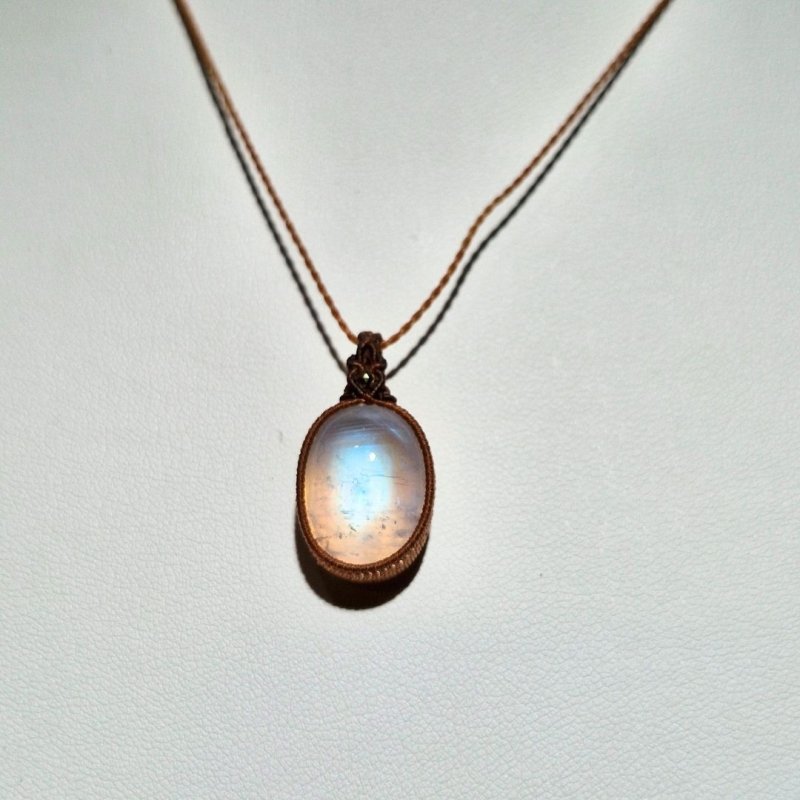 画像2: ☆11/05UP☆月のかけらロイヤルレインボームーンストーン。虹色がロイヤルな輝き：新色：先生作品：光羽（こうう） (2)