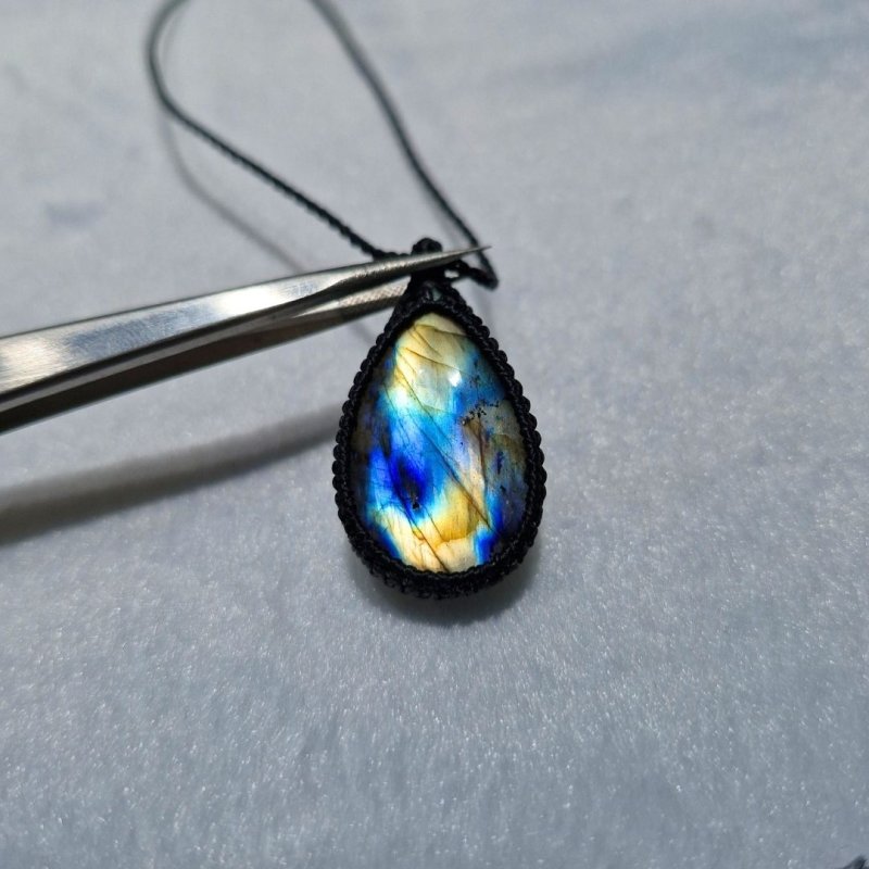 画像4: ☆11/05UP☆ナチュラルカラフル！レインボー＆ディープブルーラブラドライトシリーズ：美しい古代の記憶の残るハイクオリティ天然ラブラドライト：Sacred Sky（聖なる空） (4)