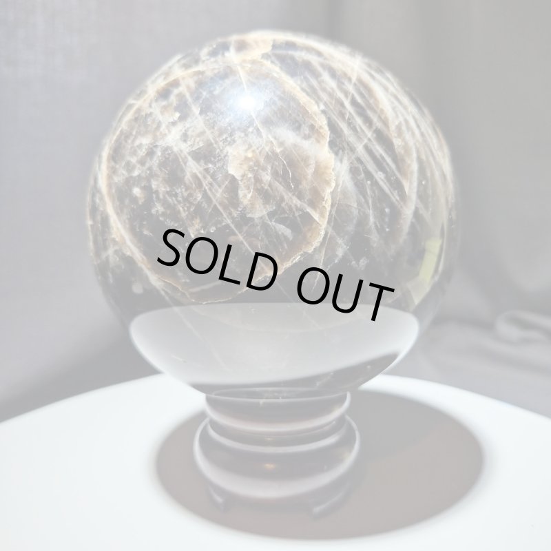 画像1: ☆12/03UP☆モリオン黒大型水晶丸大：魔よけの最高峰：ブラジル産黒水晶：Shadow Guardian（シャドウ・ガーディアン） (1)