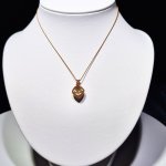 画像2: ☆12/04UP☆ブラジル産ゴールドルチルクォーツ！金の針金が水晶の中に：美しい金の結晶：Golden Oracle Stone（ゴールデンオラクル・ストーン） (2)