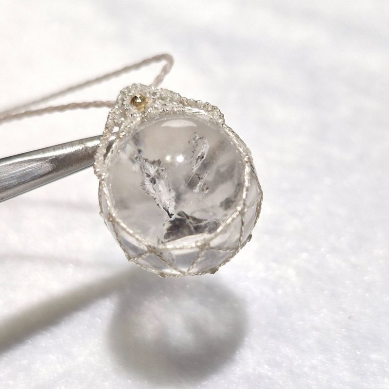 画像2: ☆12/05UP☆奇跡の水入り水晶：100万年前の不老不死の水：たっぷり水の入った最高級水晶：Luminous Orb（ルミナス・オーブ） (2)