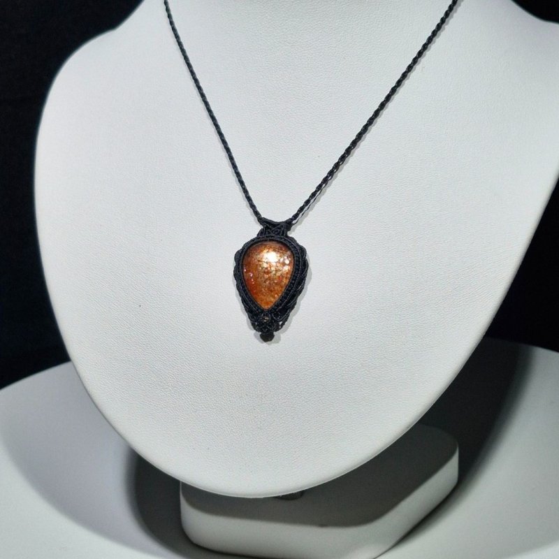 画像2: ☆07/18UP☆ギラギラサンストーン：レインボーのラメがすごい：インド産；天然サンストーン：Between Worlds (2)