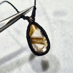 画像4: ☆01/01UP☆超ハイクオリティ：小粒世界一＊ブラジル産ゴールドルチルクォーツ！金の針金が水晶の中に：美しい金の結晶：運命線（うんめいせん） (4)