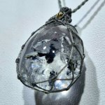 画像1: ☆01/01UP☆奇跡の水入り水晶：100万年前の不老不死の水：たっぷり水の入った最高級水晶：巡り（Meguri） (1)