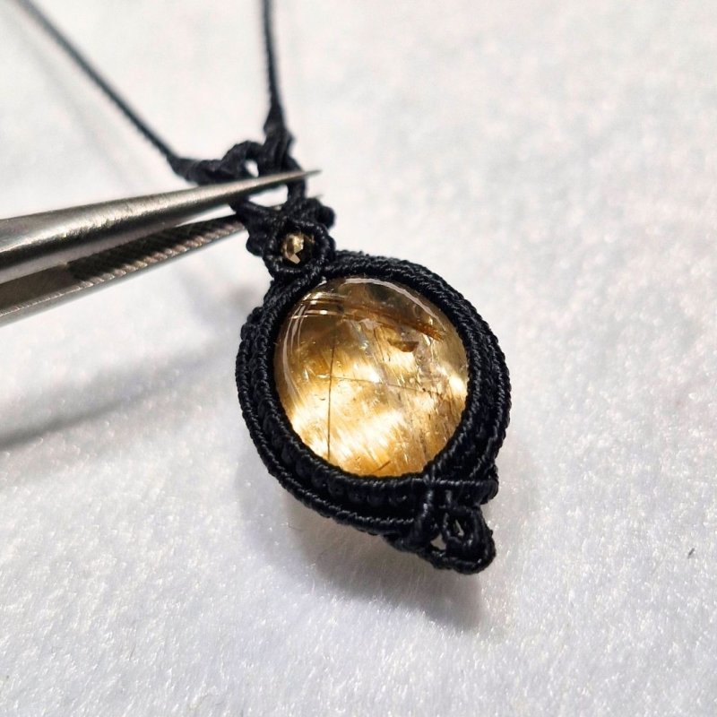 画像1: ☆01/01UP☆超ハイクオリティ：小粒世界一＊ブラジル産ゴールドルチルクォーツ！金の針金が水晶の中に：美しい金の結晶：Golden Compass 2026 (1)