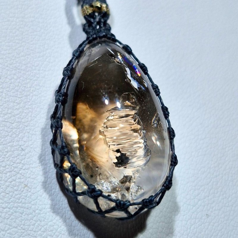 画像1: ☆01/01UP☆奇跡の水入り水晶：100万年前の不老不死の水：たっぷり水の入った最高級水晶：Inner Cosmos（インナー・コスモス） (1)