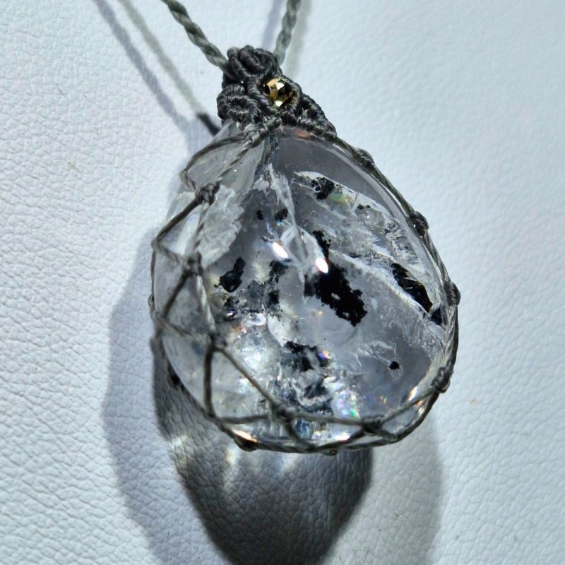 画像4: ☆01/01UP☆奇跡の水入り水晶：100万年前の不老不死の水：たっぷり水の入った最高級水晶：巡り（Meguri） (4)