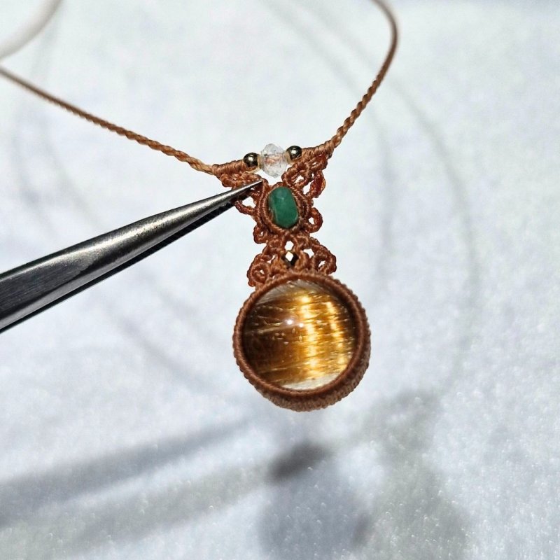 画像4: ☆01/01UP☆超ハイクオリティ：小粒世界一＊ブラジル産ゴールドルチルクォーツ！金の針金が水晶の中に：美しい金の結晶：First Ray (4)