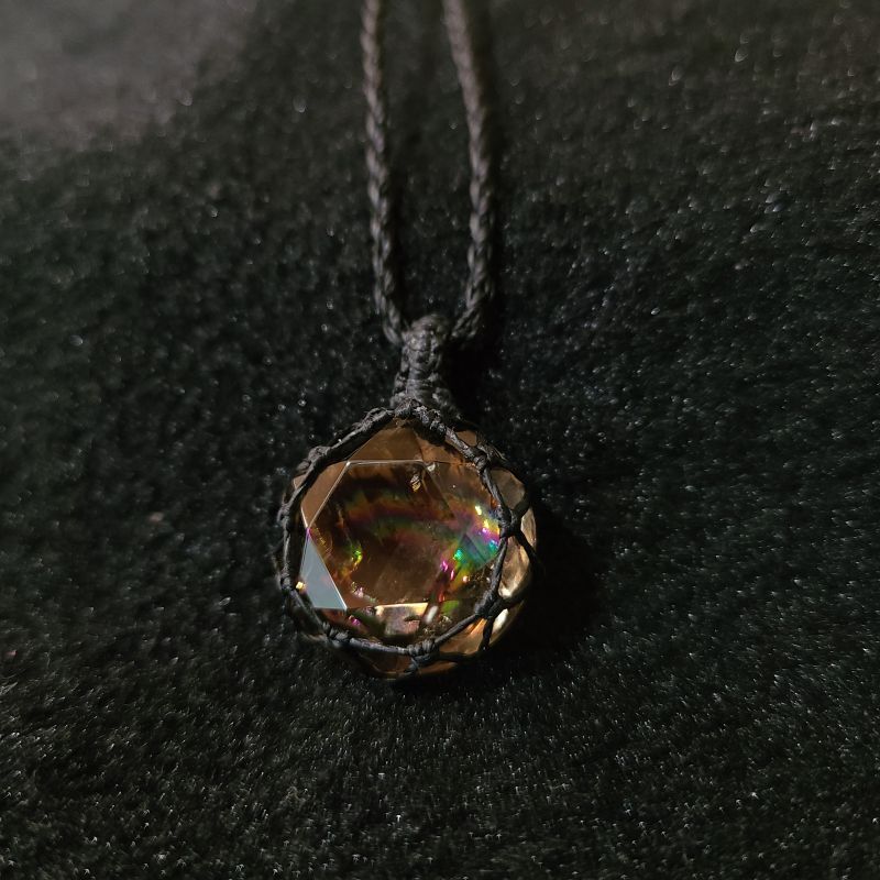 魔除けと崇高なる虹の世界5